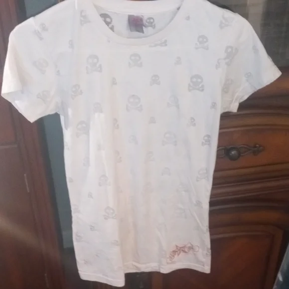 White SoCal Skull Pattern Women's Tee - Picture 1 of 3